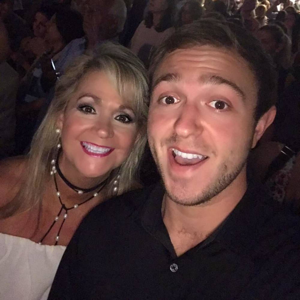 Meet your Posher, Leslie